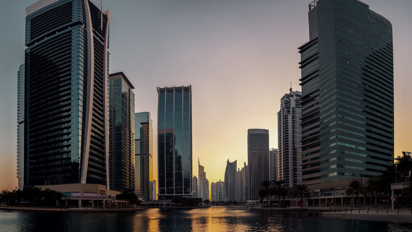 Jumeirah Lake Towers (JLT)