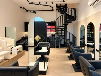TURNKEY SALON| JUMEIRAH 3| DIRECT ROAD| NEW FITTED