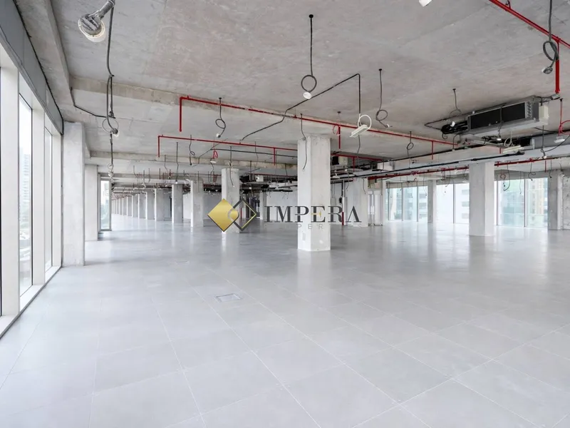 Semi-fitted · Prime JBR · Next To Tram