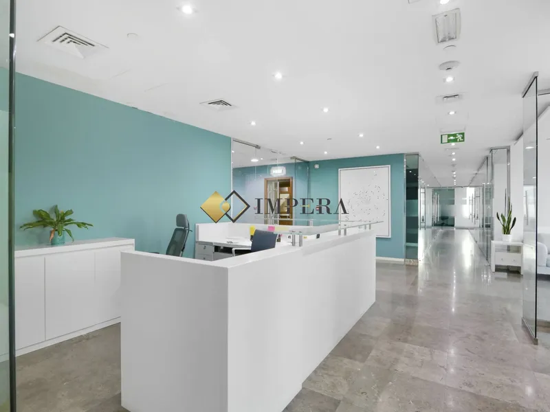 Full Floor · Panoramic Views · Fitted · Dda License