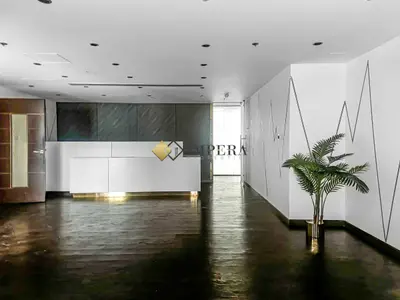 NEXT TO METRO | SZR | WORLD TRADE CENTER
